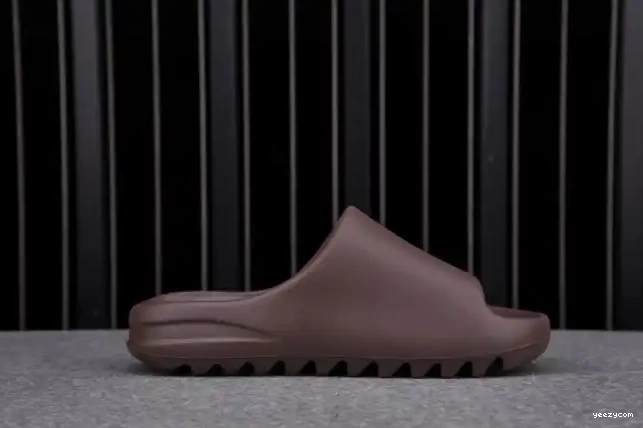 Adidas Soot G55495 Yeezy Slide 0524